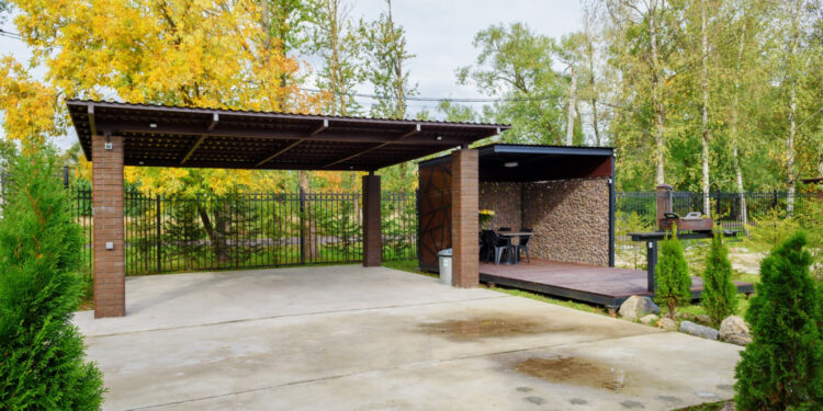 Carport pour van : une solution intéressante pour prolonger la vie de votre véhicule